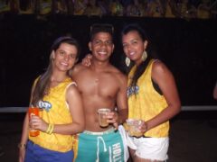 Oktober 10 Anos